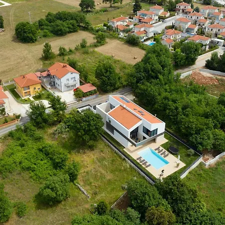Eden Ližnjan